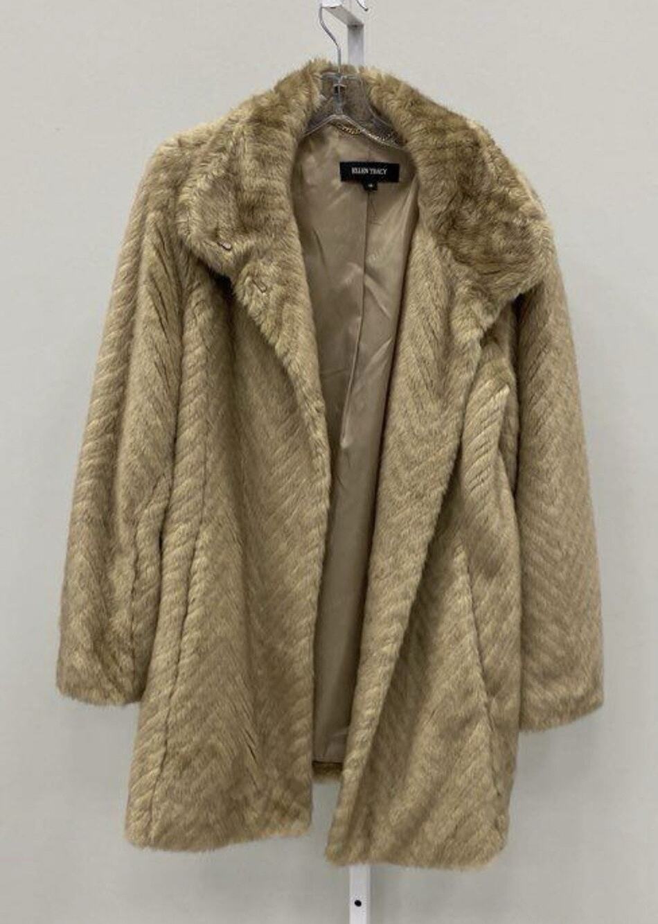 Ellen Tracy Golden Beige Faux Mink Fur Coat Chain Hanger Soft Chevron Med 40w